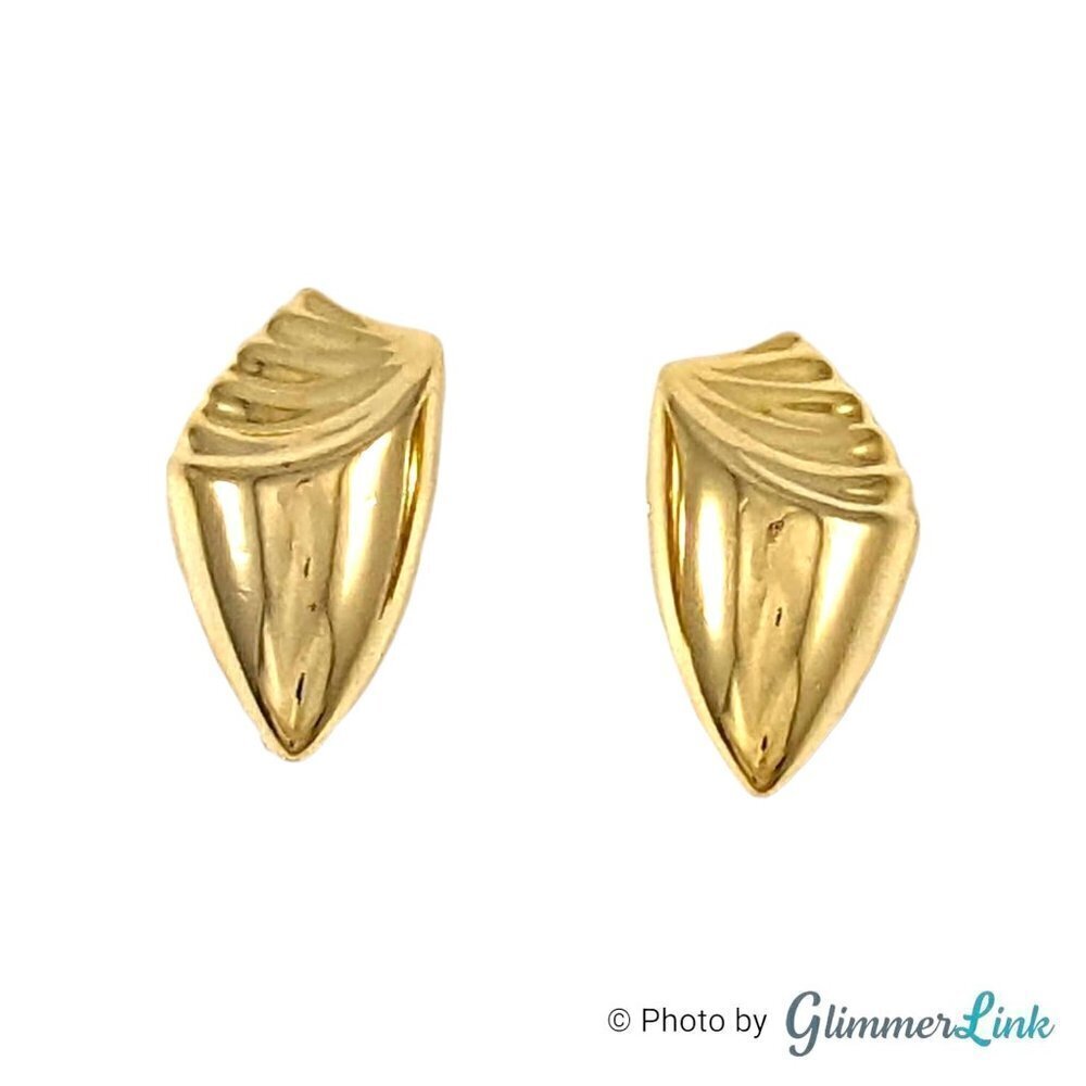 Vintage Shiny Gold Tone Conch Shell Coastal Beach Clip On Earrings